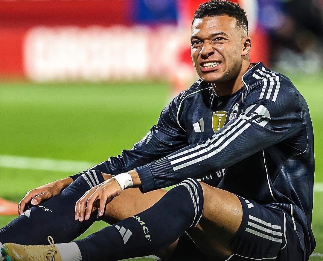 姆巴佩：现在踢皇马就是锁死你的接球路线，不是平局，起码不会输吧？？？维尼修斯：