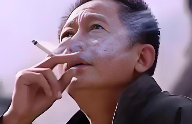 一位顶级大佬说过一段很硬的话：“告诉你一个变狠变强的秘密人在做事的时候，一