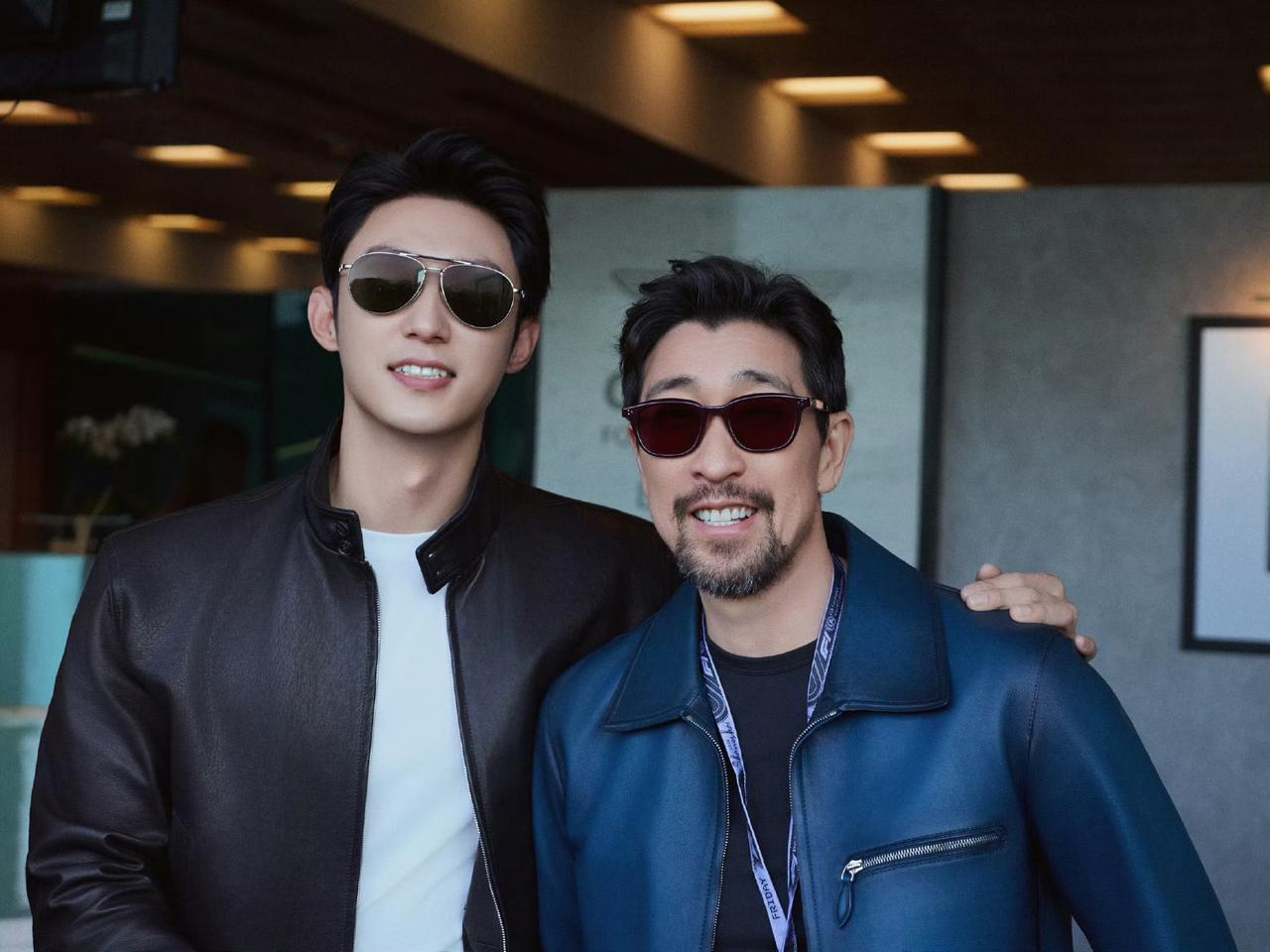 黄景瑜：千源哥，您这气场一出来，我都不敢站太近，怕被您“压”得喘不过气。王千