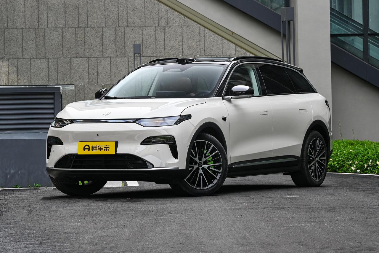 16万买纯电SUV，为啥我选择了续航短的那台？ 前段时间吃午饭的时候，我说我