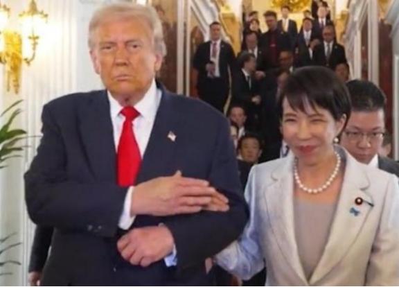 特朗普哪怕想破了脑袋，也没算到中国会出这一招！就在美国早已架好摄像机，等着拍摄“