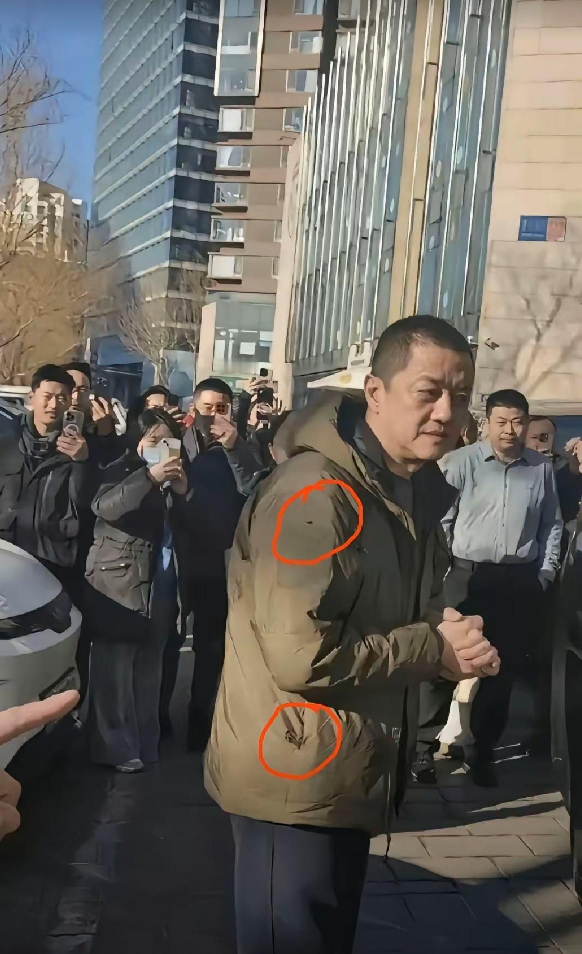 李亚鹏，细节看人品