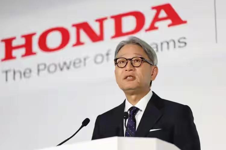 项目都造到一半了，说停就停。本田这操作，放哪个车企都算壮士断腕。叫停的是三款