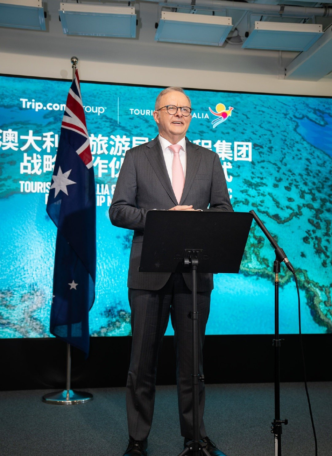 澳总理一句话美国彻底懵了澳大利亚这回玩大了！总理跑到中