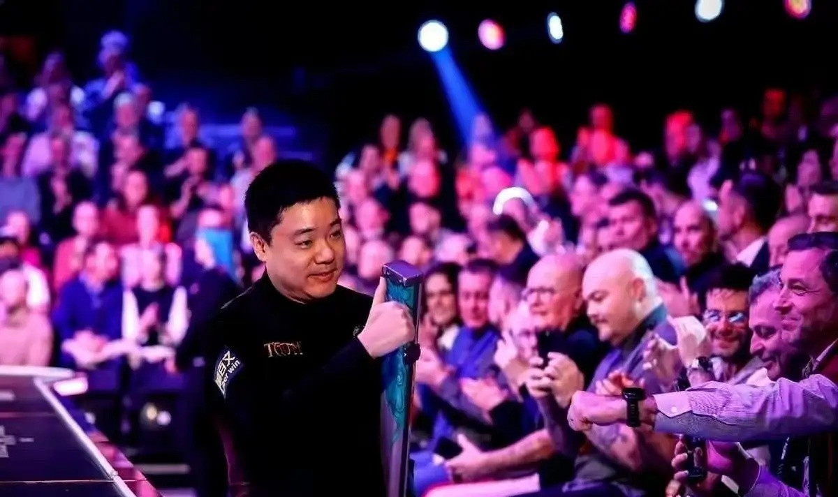 丁俊晖的排名危机英锦赛之后，丁俊晖还有14万镑的积分扣除，虽然至世锦赛前还有8