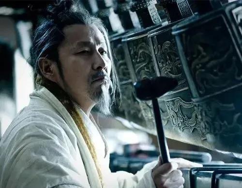 公元前195年，韩信亡故后，不再进食五谷的张良，听闻刘邦驾崩的消息，旋即向吕