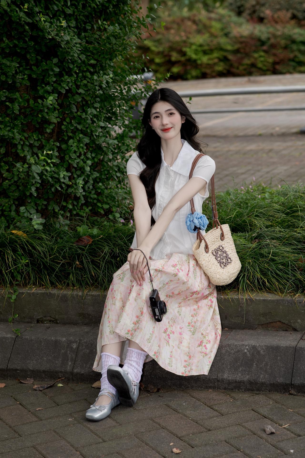 初夏穿搭夏天当然要穿碎花裙了少女感夏日ootd夏日氛围感穿搭小个子穿搭