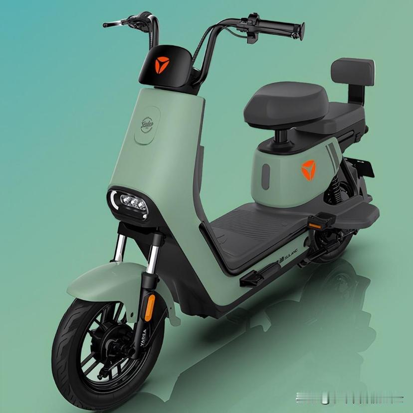 雅迪电动车出面道歉了，原因是它推出的一款“毛豆”电动车被全网群嘲。我感到很奇