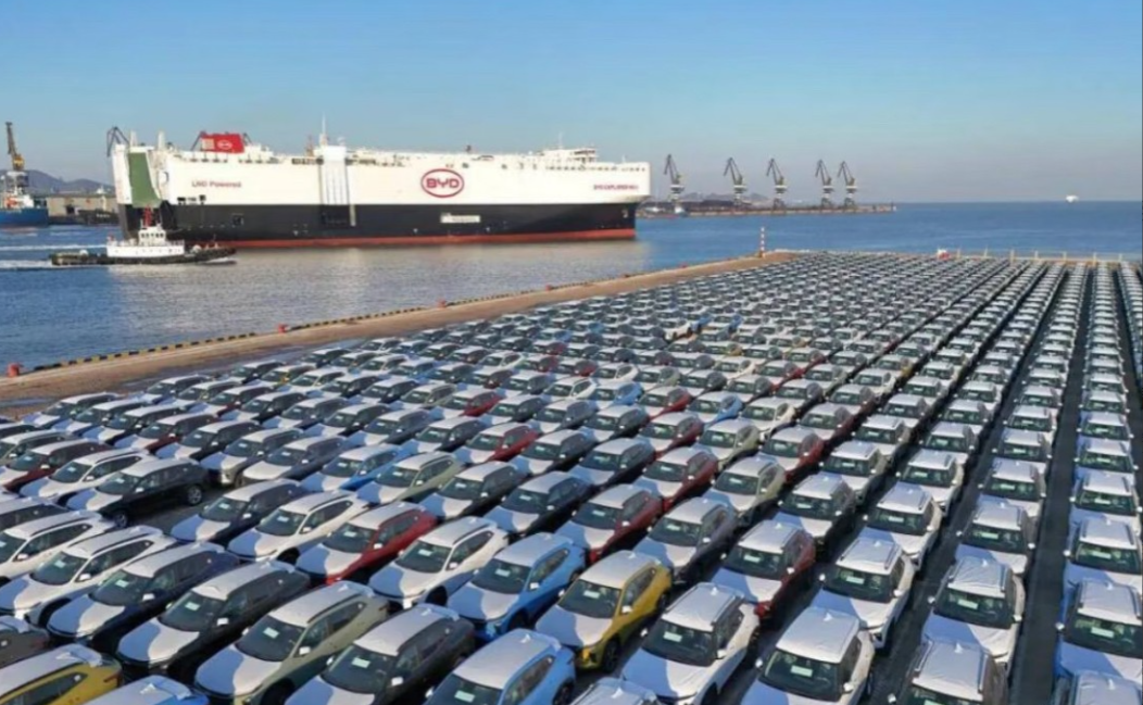 2月，比亚迪出口新能源车98706辆2月，吉利出口新能源车40852辆2月，