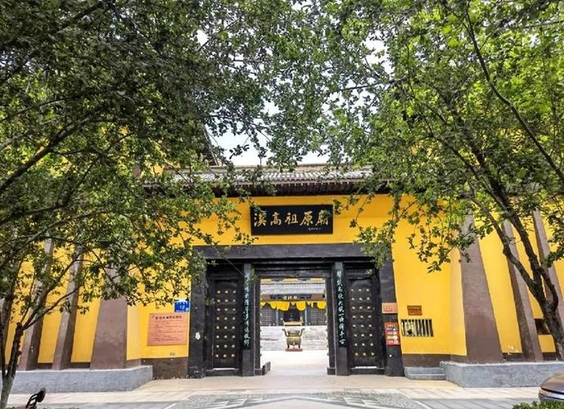 刘邦当了皇帝，在未央宫摆酒给老父亲祝寿，当着满朝文武说出一句话，让在场所有人都愣