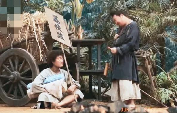 3.《长安的荔枝》。岭南的老鼠也厉害，赵掌书手里掌握着老鼠药采购经费。为了“开源