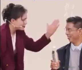 刚看完《圆桌悟事》，这台词的尺度，真是让人咋舌。一查才知，果然是部王炸作品，艺术