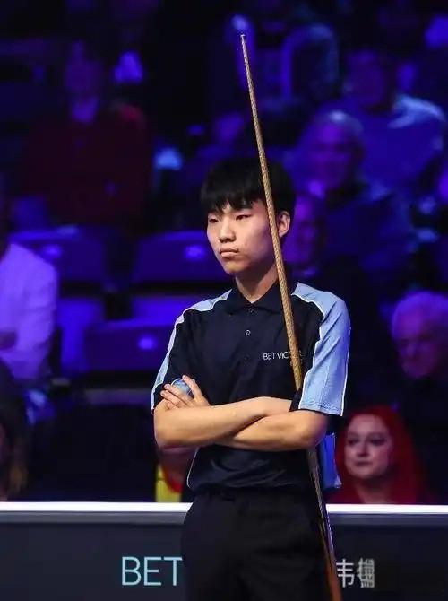 刚刚结束了一场斯诺克单局限时赛第二轮比赛，欧洲大师赛冠军、世界排名第57的中国球