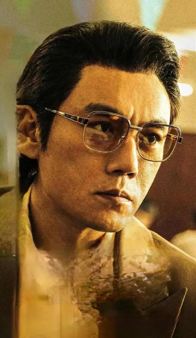 追剧《扫毒风暴》，该剧和2023年热播的《狂飙》有一点是惊人的相似，那就是反派人