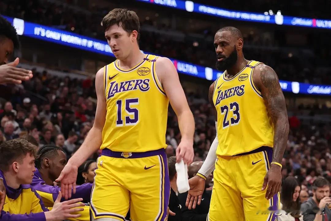 确认复出！12月24日，湖人传来一个值得一提的动态:12月24日上午10点