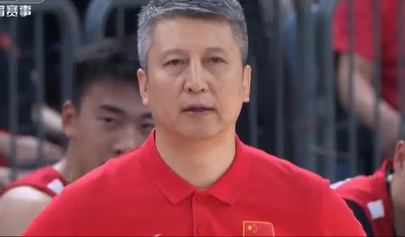 中国男篮73-92不敌日本，输球的5大责任人！1，赵继伟，投篮7中1！得分不行，