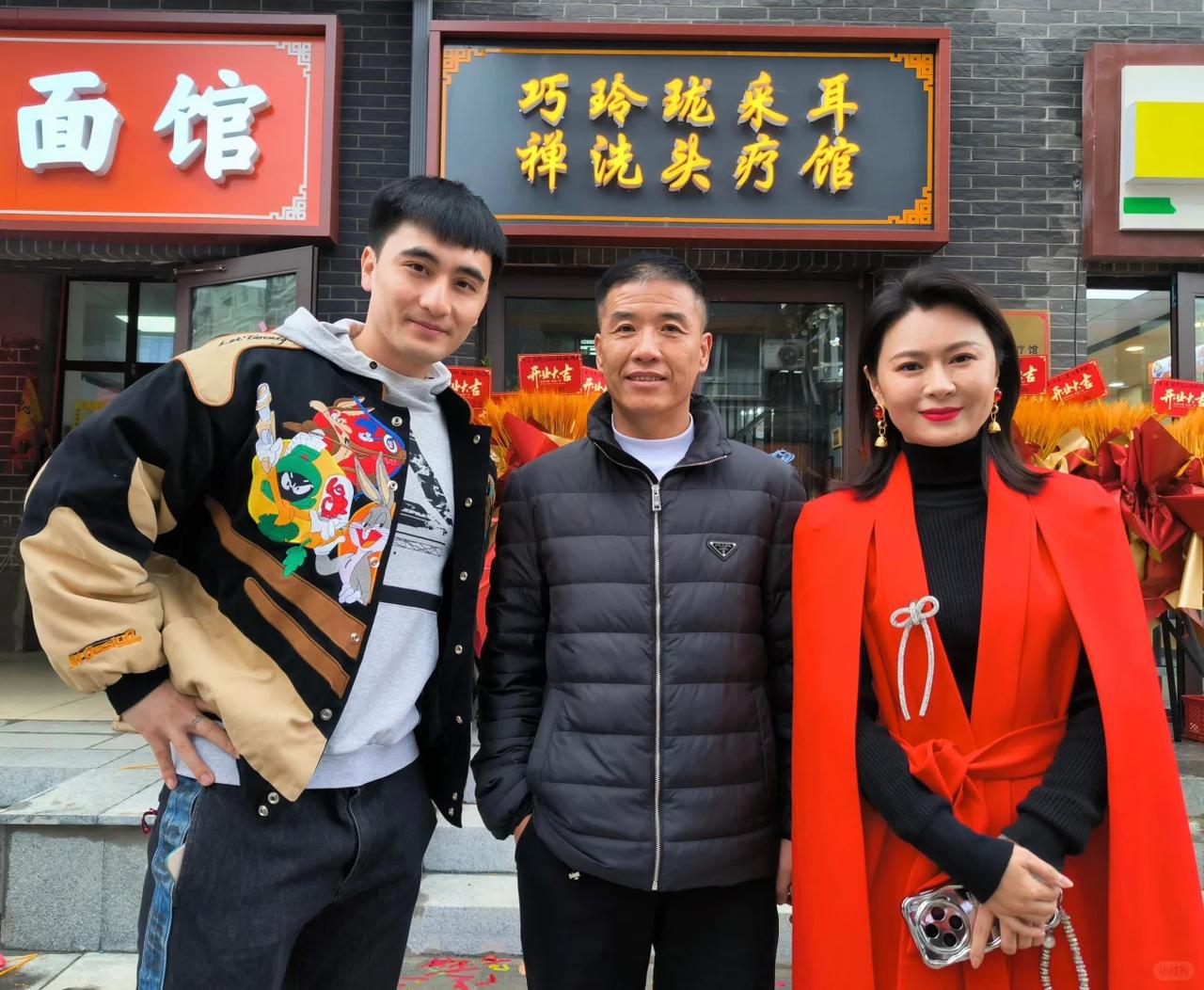 初代赵四关小平，当年一场误会离开赵家班。如今不再追逐荧幕流量。跨界开办酒厂，