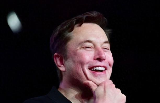 竟然全是假的！马斯克揭开美国遮羞布，外媒：真相远比这更可怕！2025年夏末的