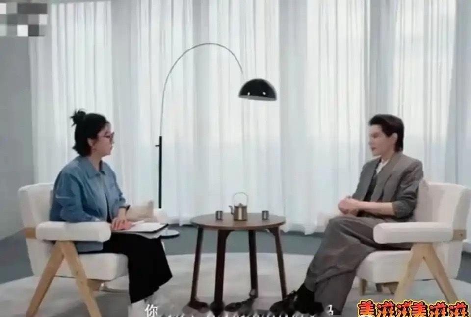 向太果然没说错，他儿子向佐，是真的很容易被骗。易立竞一上来就问他家产，他直接就全