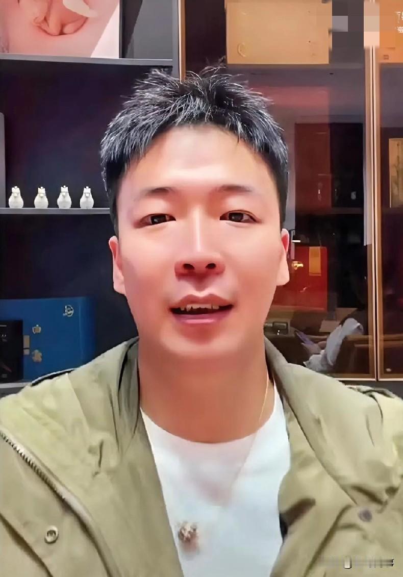 刘一手回应怎么欠债的，最峰顶的时候欠3000万！现在应该是1开头了，想想我也