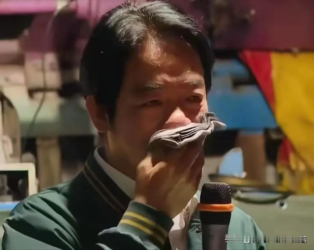 赖清德“翻车现场”！谢龙介怒斥：全是他自作自受台湾岛内直接上演“翻车连续剧