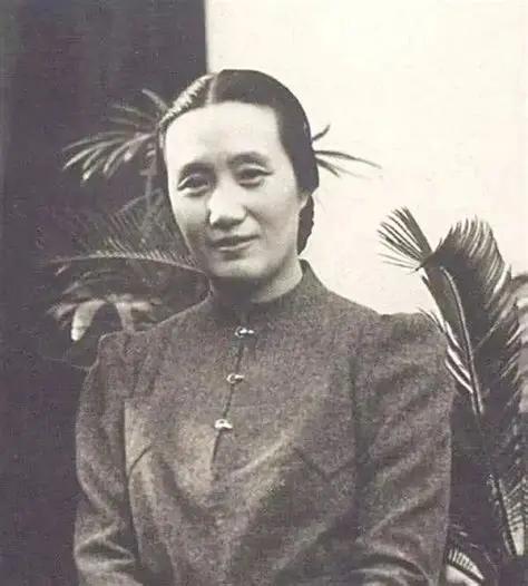 1949年5月，张澜、罗隆基在上海虹桥落网，毛人凤给警备司令杨虎下达死令：将张、