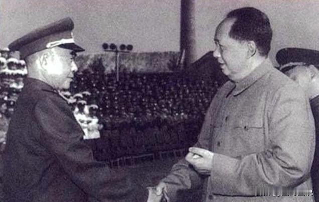 1949年9月19日，新中国第一次政协会议召开前夕，刘伯承、陈毅、粟裕、程潜、陈