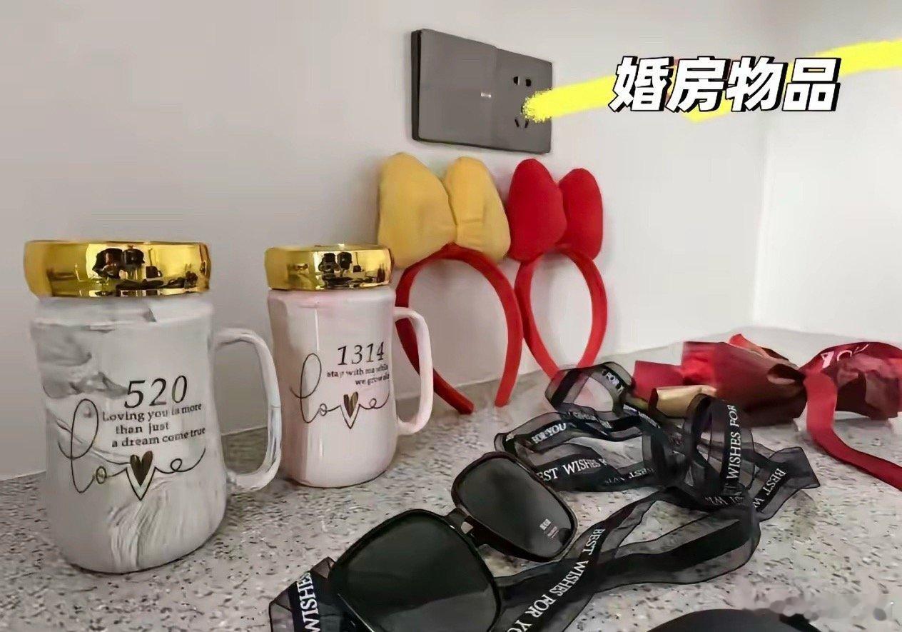 凌晨一句“爸妈我回来了”，老两口守了一夜的眼泪全砸地上大同订婚案那个男主到家了屋