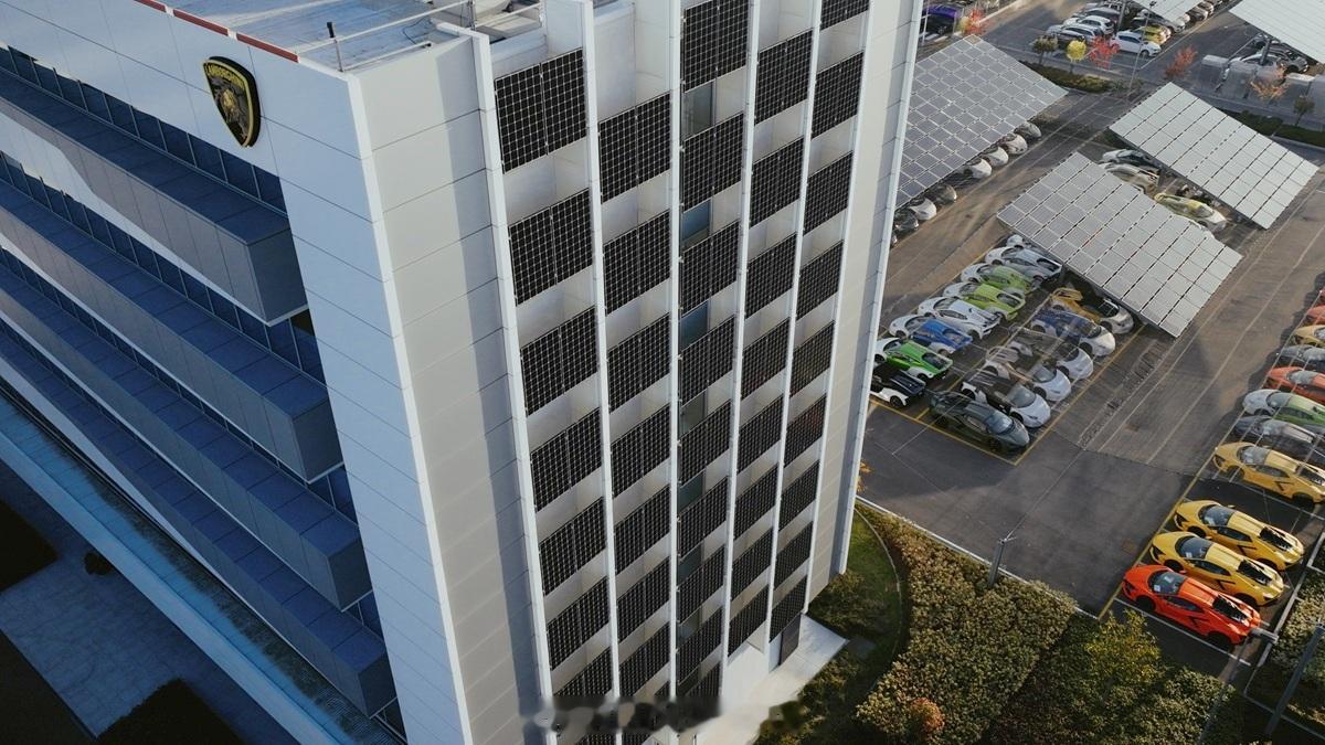 超级跑车也玩环保♻️兰博基尼完成圣亚加塔·波隆尼工厂光伏电站扩建[doge]从2