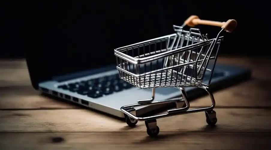 电商确实让不少中国人富了起来，但它的影响很复杂，不能一概而论。一方面，它实实在