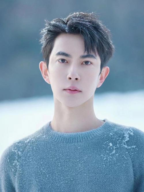 终于明白为什么很多人说于朦胧干净、腼腆、单纯，不适合混娱乐圈，我现在有点懂了。