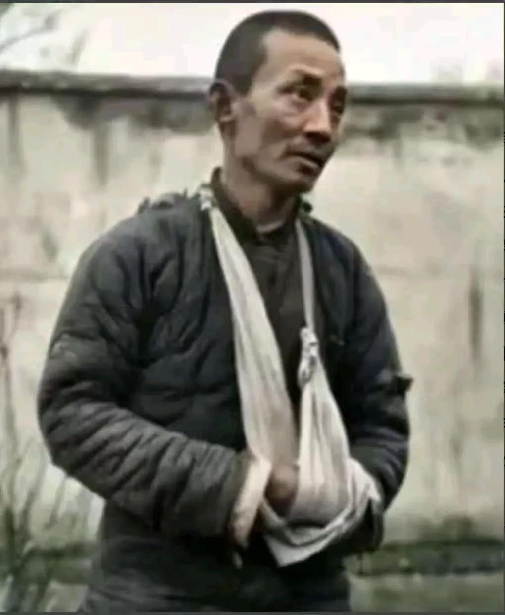 1943年4月16日深夜，南通城外漆黑一片。突然，密集的枪声撕破寂静。