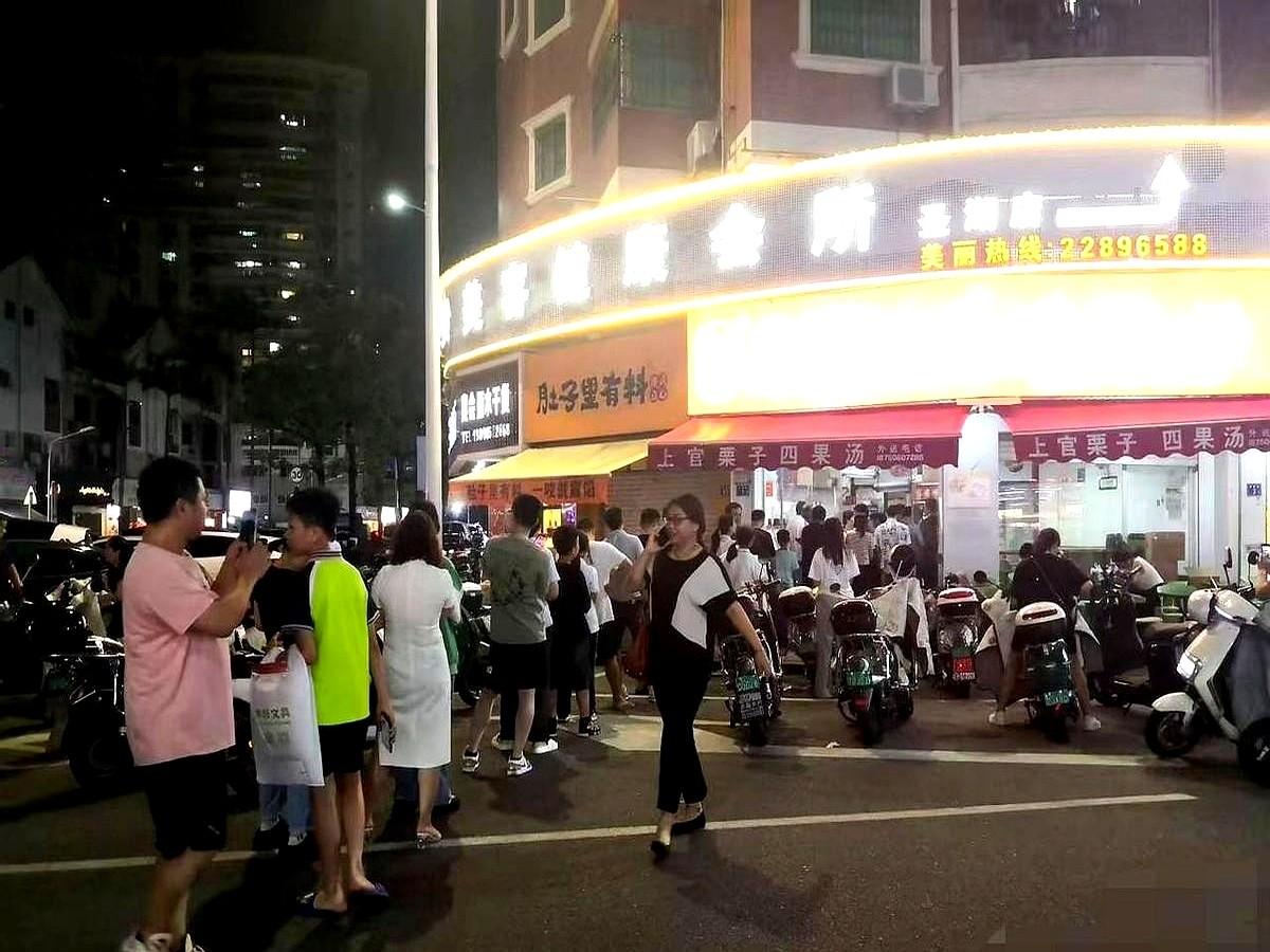 很多人可能第一次听说福建学霸考了696分他爸妈直接全校免单这让我想起