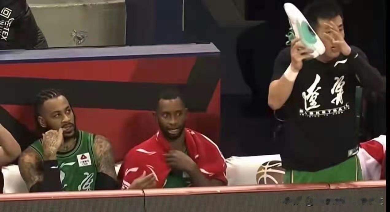 广东宏远启动B计划，强烈推荐：考虑前辽篮旧将莫兰德或福格，两人目前闲赋在家，宏远