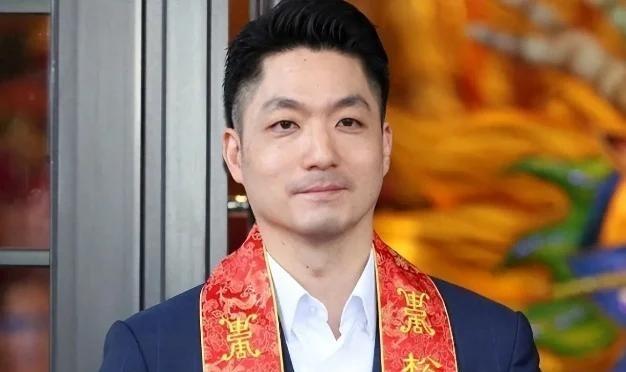 台湾政坛这片天，怕是要变了！岛内现在流传着一个预言：只要蒋万安2026年顺利连任