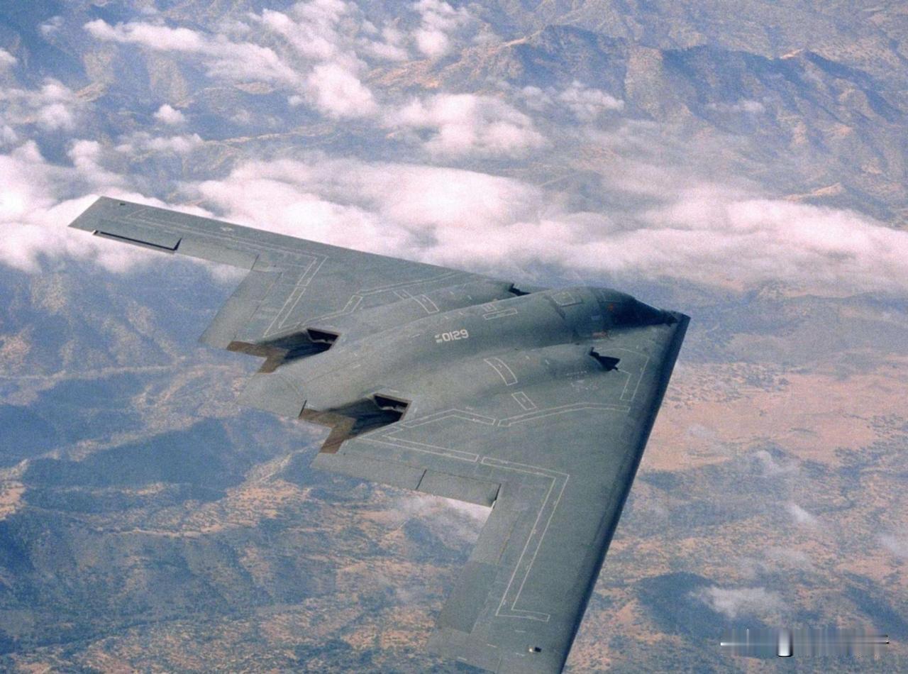 我国有没有能力发现美国的B-2隐身轰炸机？答案是肯定能。虽然B-2隐身轰炸机