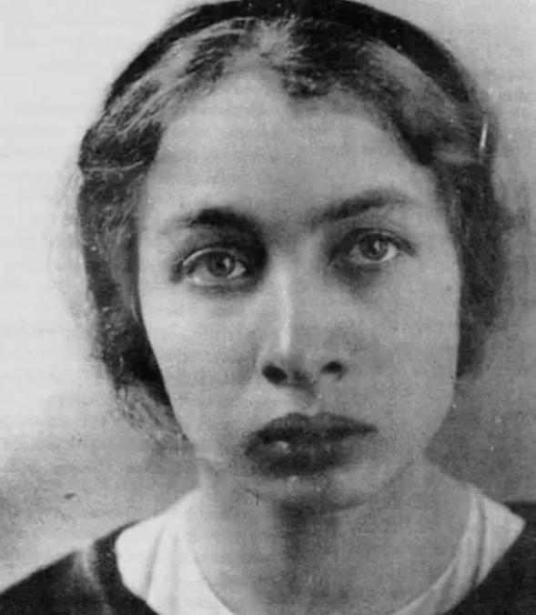 1918年，列宁遭遇刺杀，女刺客卡普兰对着他连开了三枪，很快杀手便被抓捕，而她的