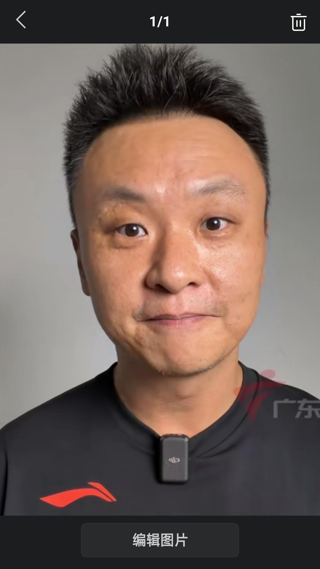 【据粤媒消息，昨天广东宏远男篮随队记者关辛针对峰雨组合以新身份再次搭档进行点评。