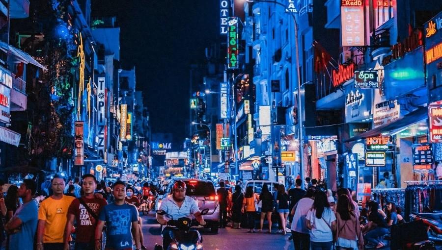 这次，越南是真的急了。8月7日，越南文旅部宣布：从10月15日开始，对中国公民实