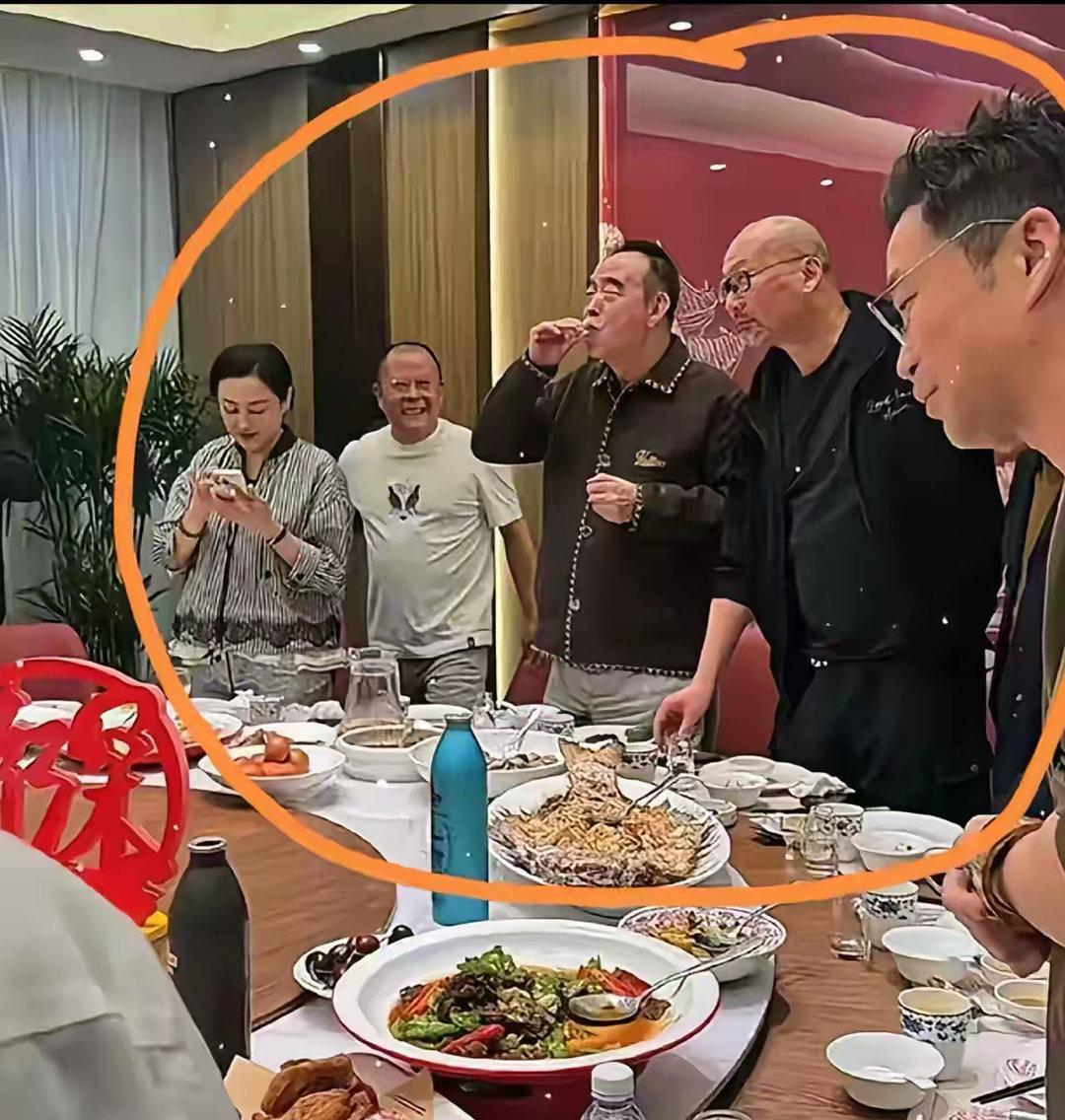 要不说黄渤能成影帝的！就人家这情商，够职场男人学一辈子的。
