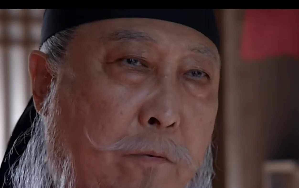 《长安的荔枝》左相出场，直接给票房拉了5个档次，选角真的是鬼才。左相的扮