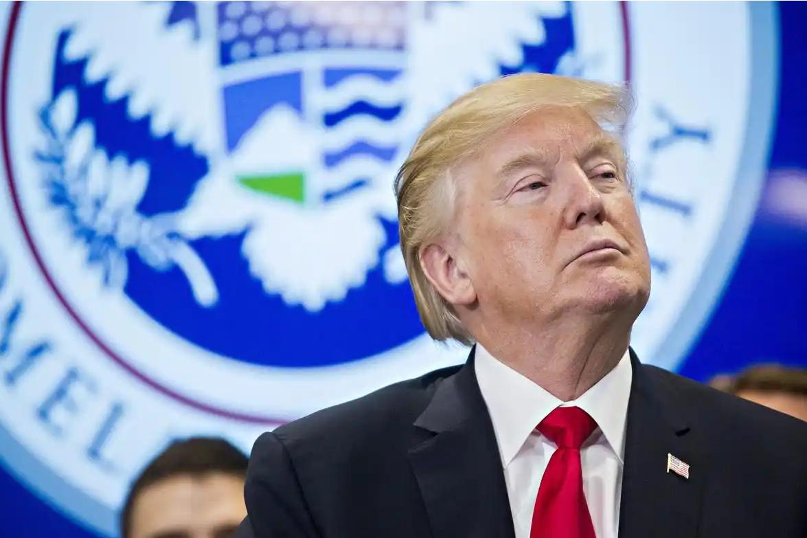 万万没想到！特朗普深夜发布信息，是时候该行动了。美国霸凌格陵兰岛的行动终