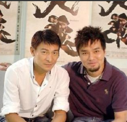 当年，在拍完《爱君如梦》后，刘德华对当红小生林家栋说：你这3年不要再拍戏了。 