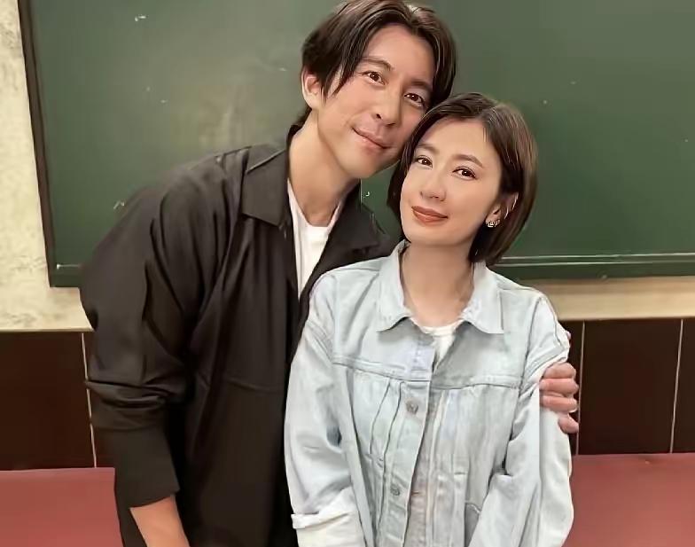 贾静雯今晚估计要躲在被窝哭死了原因很简单不出意外的话，她老公修杰楷要进去了。