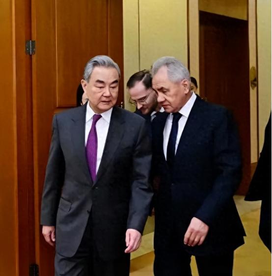 绍伊古这次北京之行，来得急，走得快，却把话说得够明白。两个月内第二次见面，这频