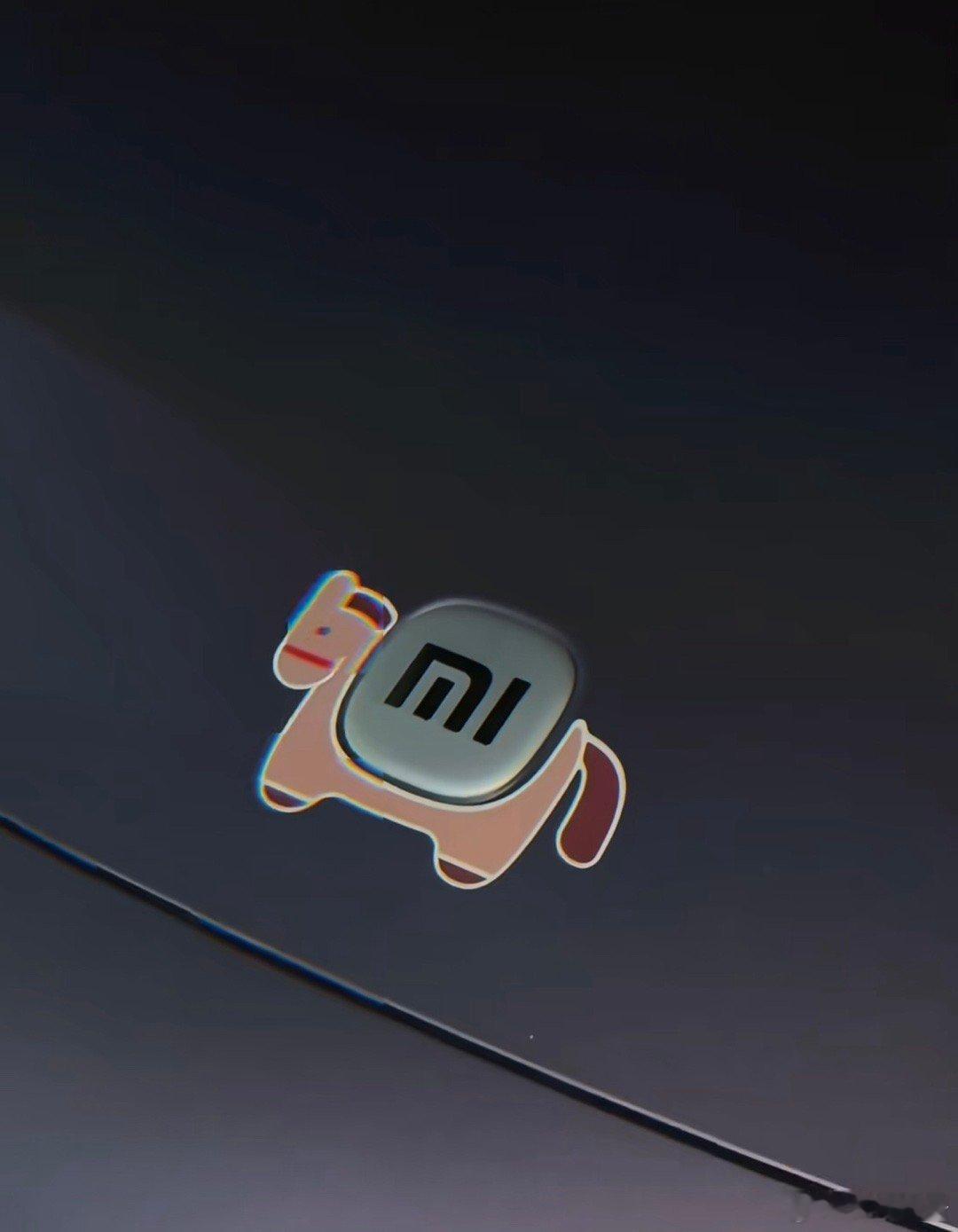 小米车主整的新年车贴真不错啊