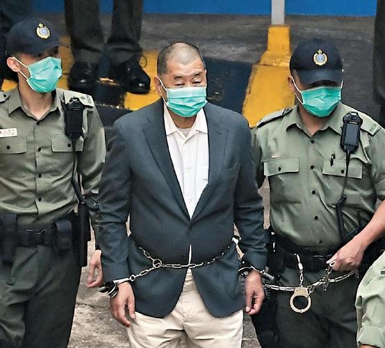 乱港分子黎智英判了，大快我心，今晚撸串！刚刷到新华社快讯时，手