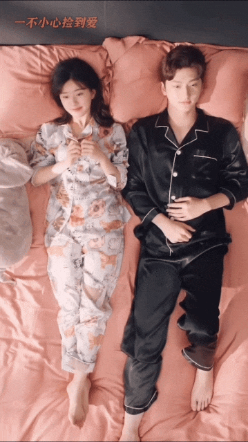 啊，赵露思这个动图也被说性骚扰了，来审判下