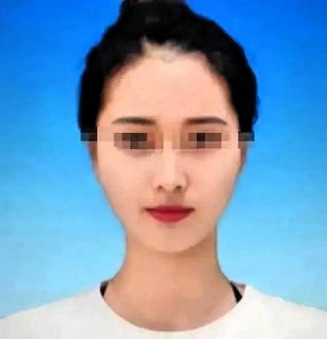 河北沽源县一起因订婚彩礼引发的纠纷，近期引发广泛关注。27岁的医生郑某与1
