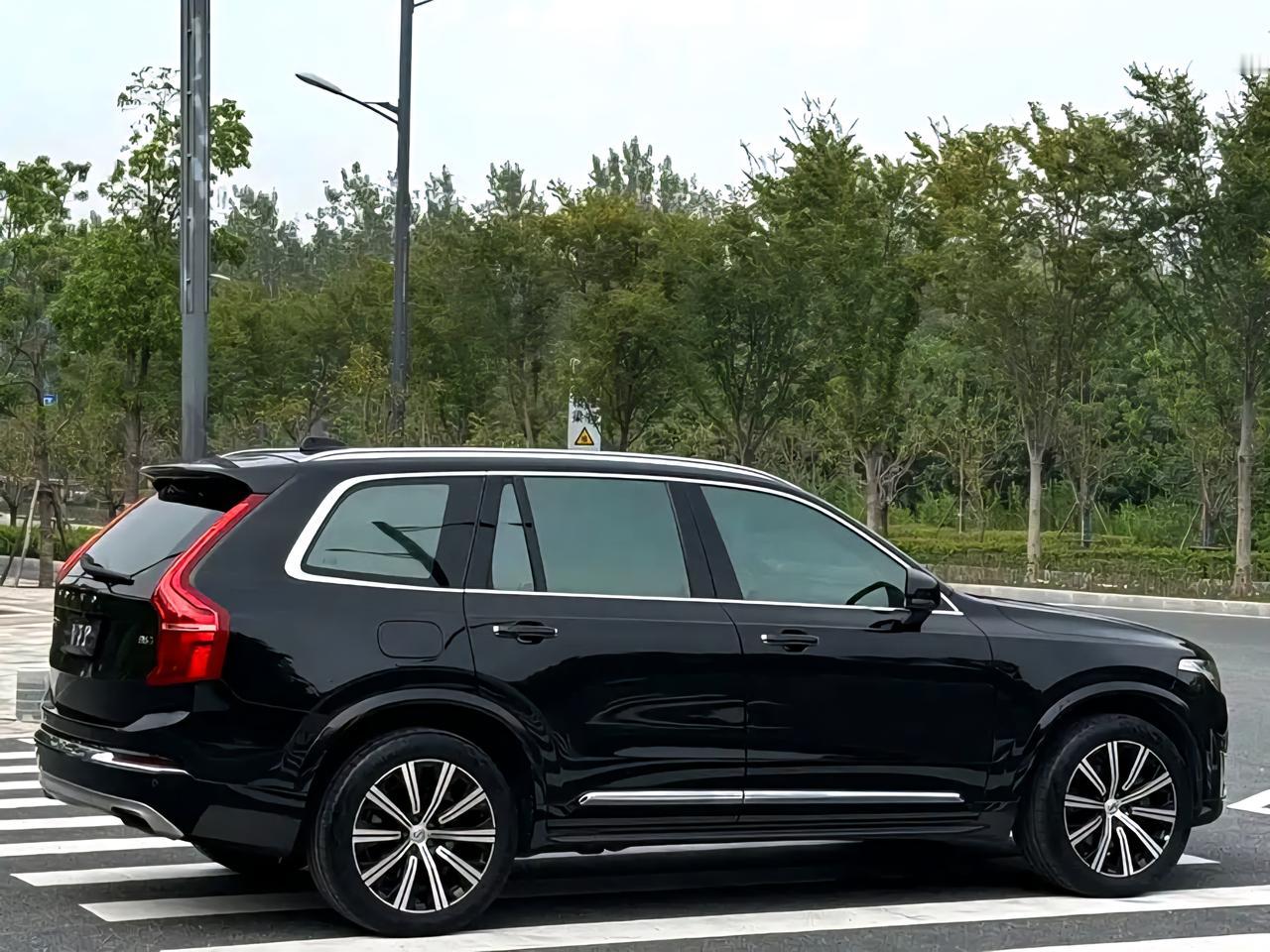 我前段时间讲了这台沃尔沃xc90t8的试驾车的一些购买建议，那么今天我要告诉一些